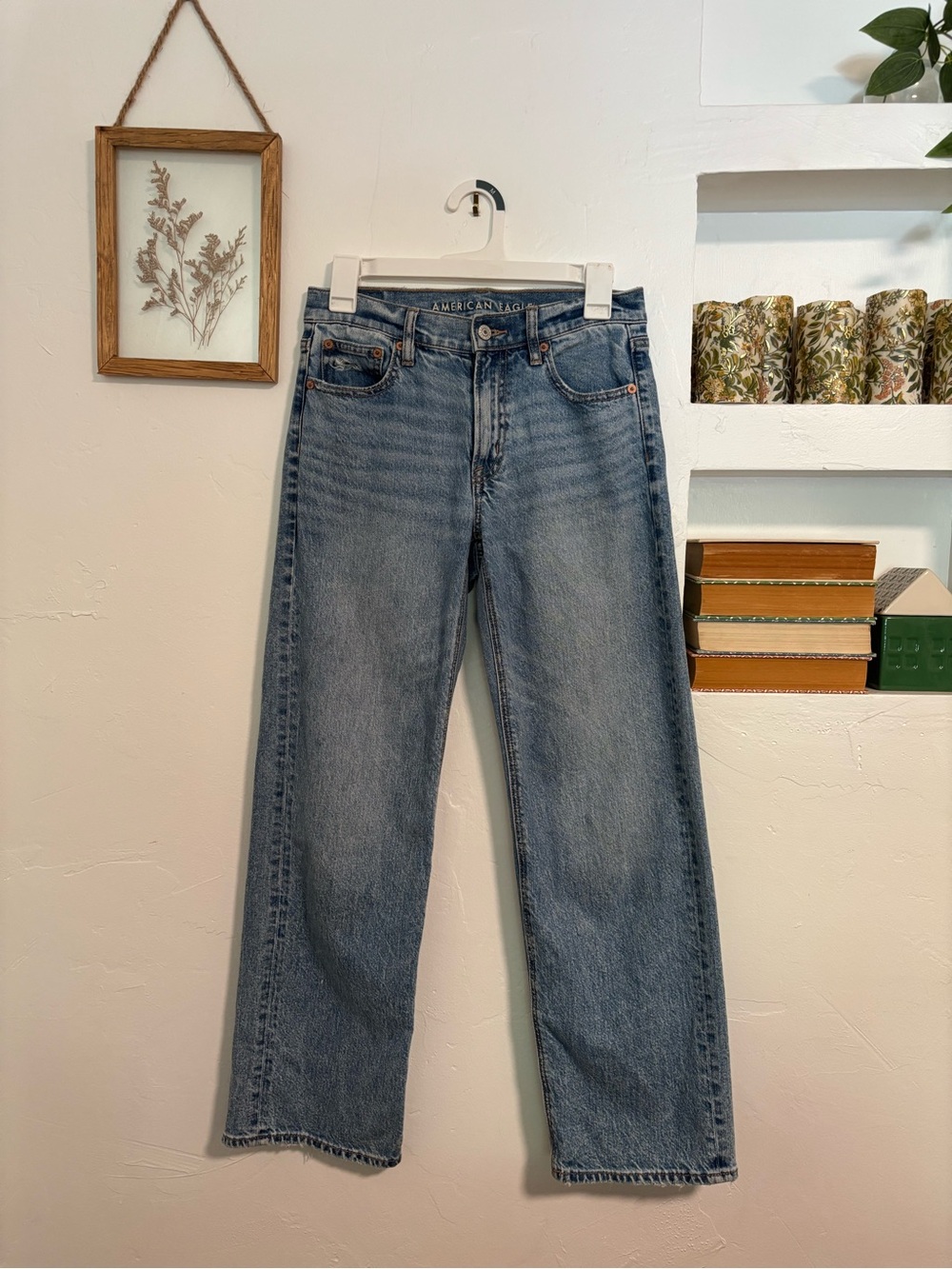 American Eagle Outfitters | Mid Rise Straight Women’s Jeans